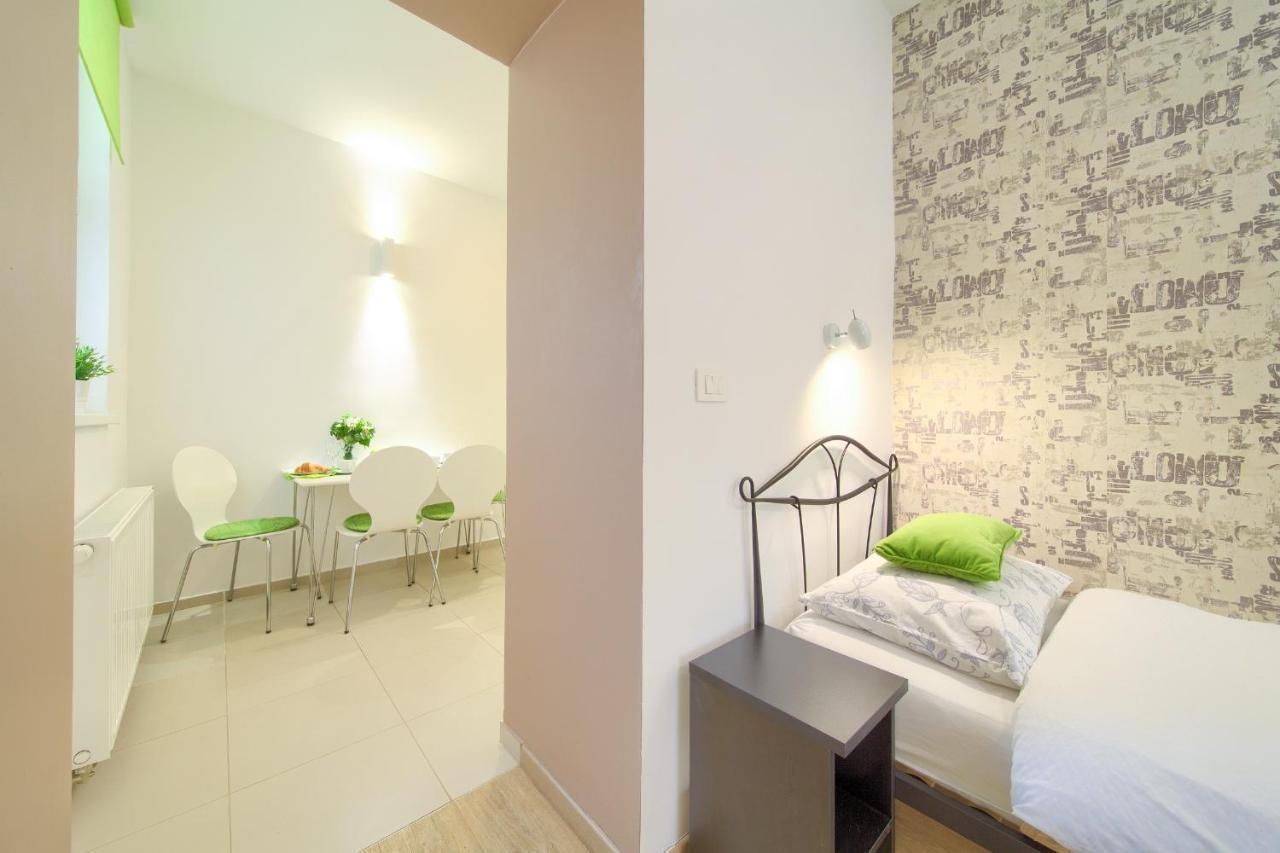 Logo Apartments 5 Min Walk To Main Square زغرب المظهر الخارجي الصورة