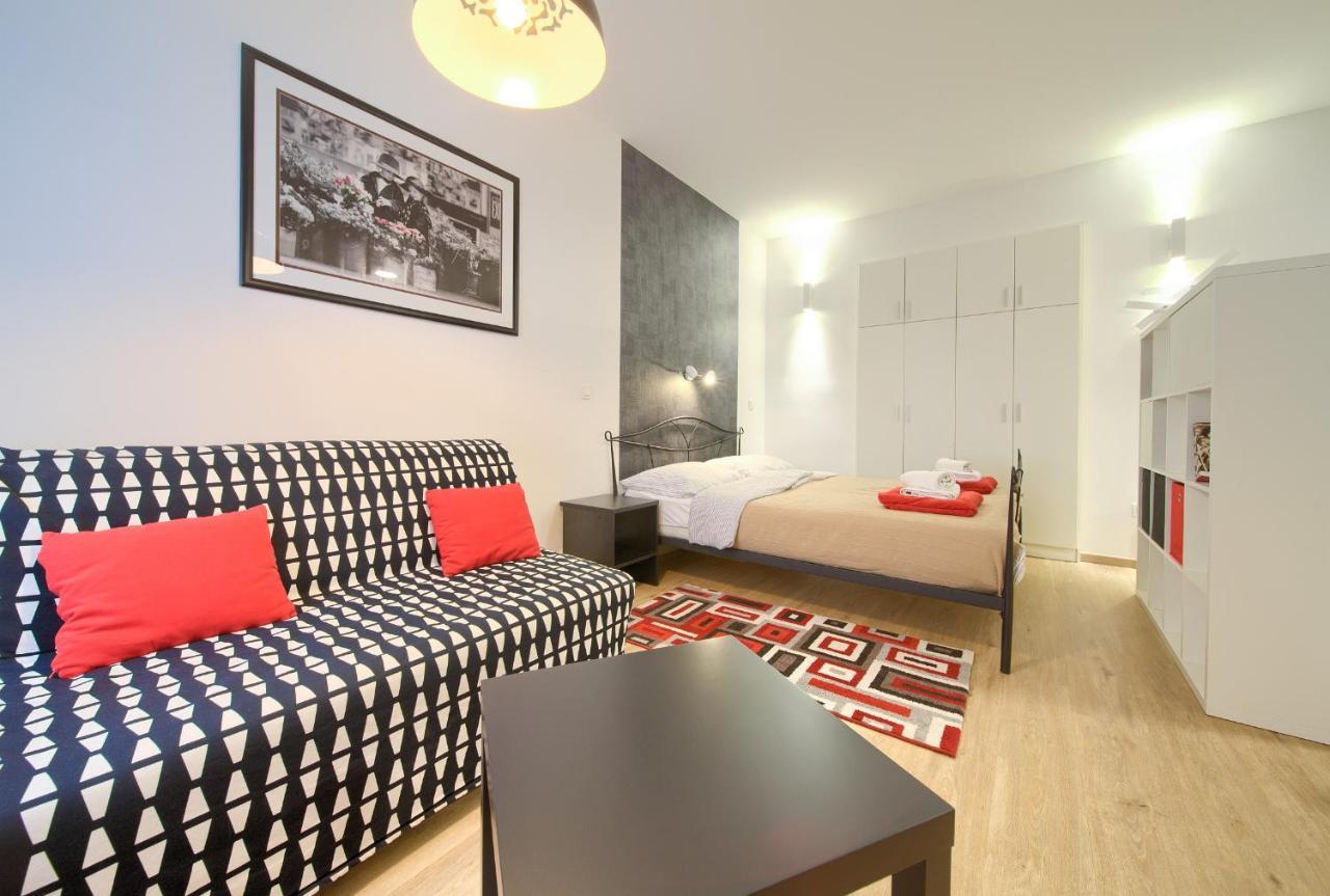 Logo Apartments 5 Min Walk To Main Square زغرب المظهر الخارجي الصورة