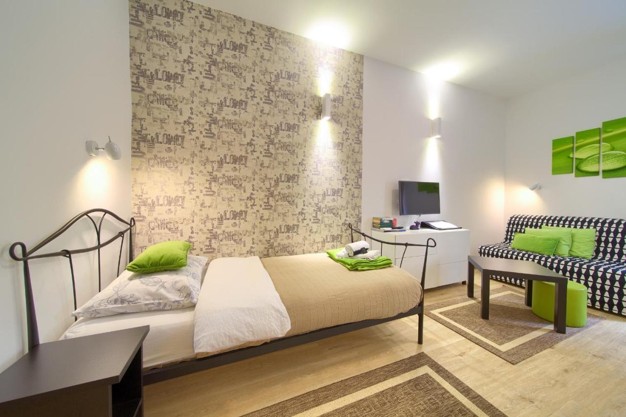 Logo Apartments 5 Min Walk To Main Square زغرب المظهر الخارجي الصورة